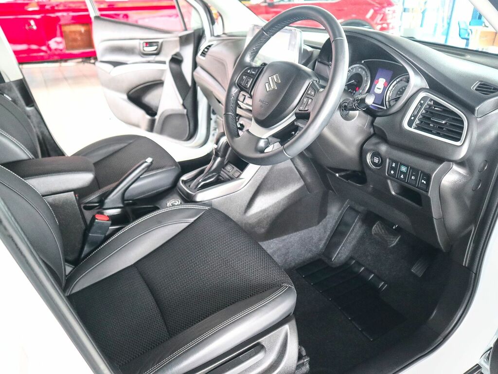 Suzuki S Cross 1.5 Ultra Hybrid Allgrip YX74KUK White #3