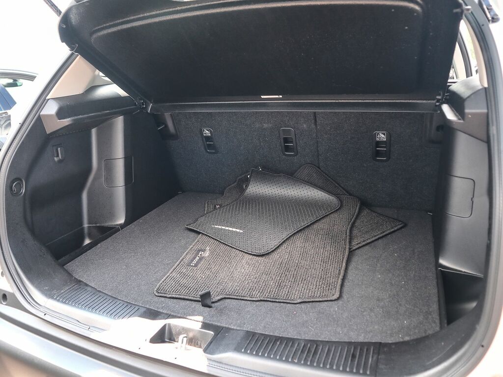 Suzuki S Cross Ultra Hybrid Allgrip White #5