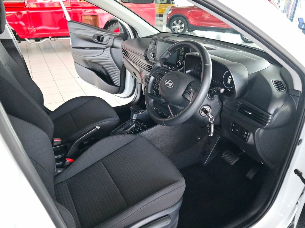 Hyundai I20 1.0 Se Connect Mhev T-gdi White #3