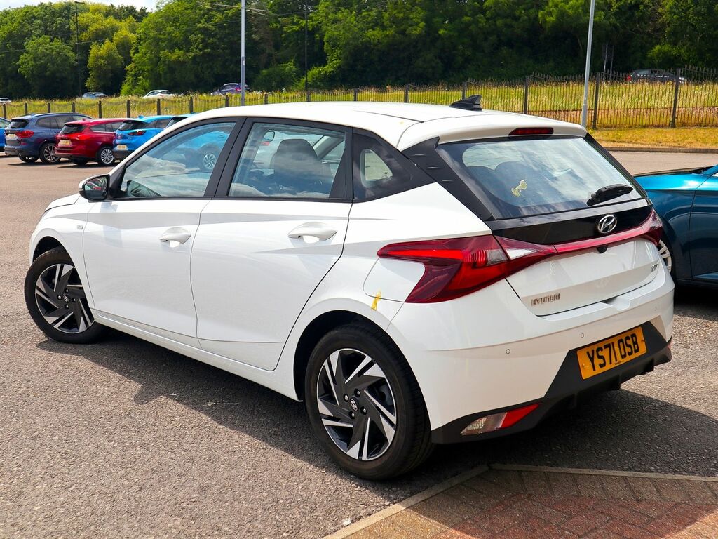 Hyundai I20 Se Connect Mhev T-gdi White #2