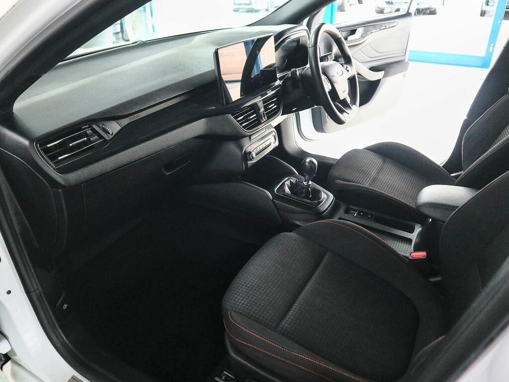 Ford Focus 1.0 St-line Ecoboost HV23VFH White #4