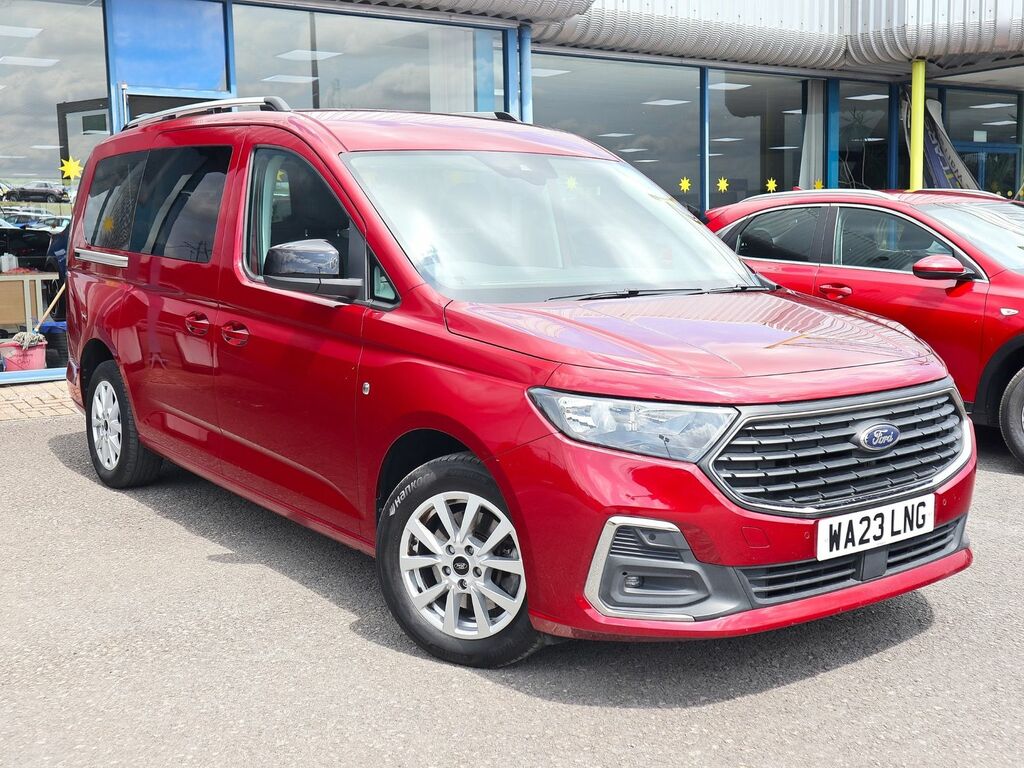 Ford Grand Tourneo Connect 2.0 Titanium Ecoblue Red