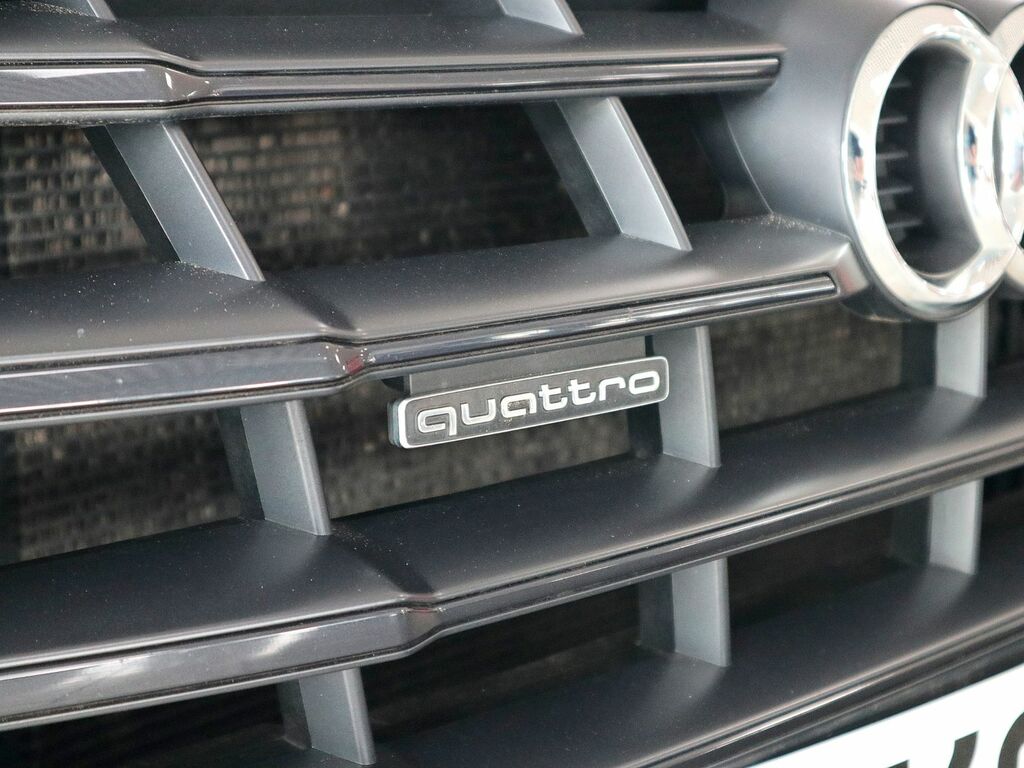 Audi Q5 2.0 S Line 40 Black Edition S Tronic Quattro PX69MWW Blue #6