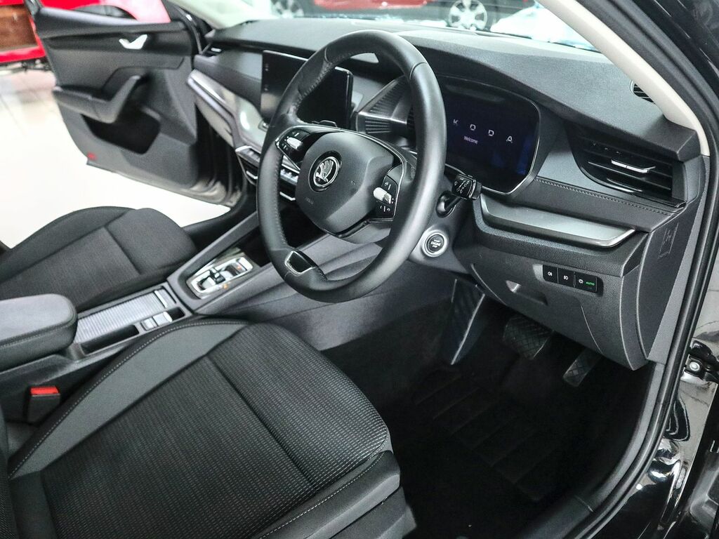 Skoda Octavia 1.0 Se Technology Tsi E-tec Mhev Dsg Black #3