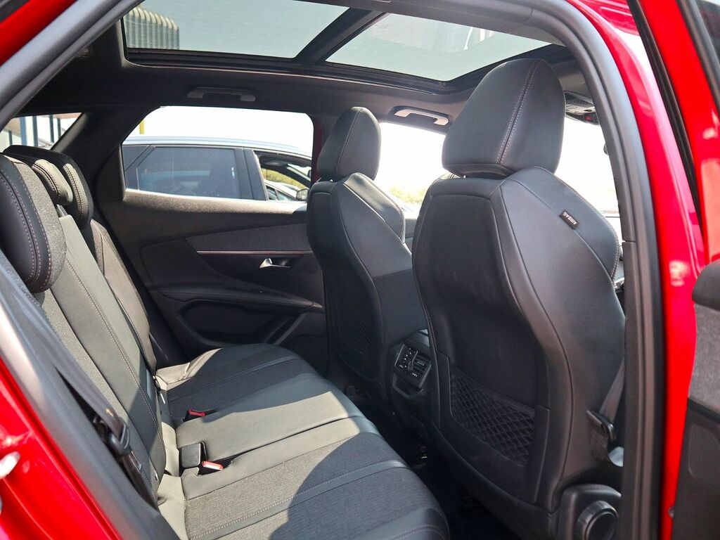Peugeot 3008 Gt Line Premium Puretech Red #4