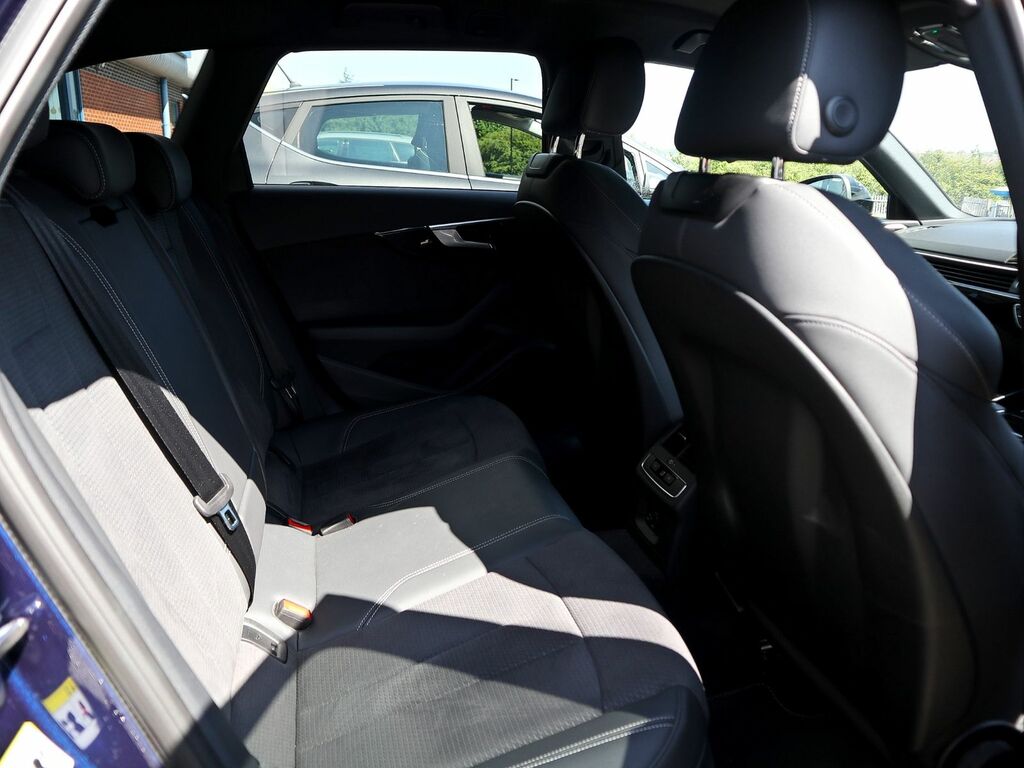 Audi A4 Avant Avant S Line Black Edition 35 Tfsi S Tronic Blue #4