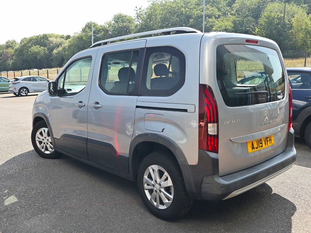 Peugeot Rifter 1.2 Allure Standard Puretech Grey #2