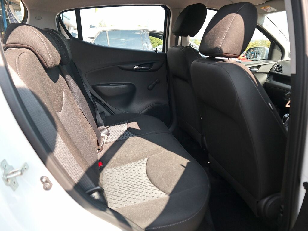 Vauxhall Viva Rocks White #4