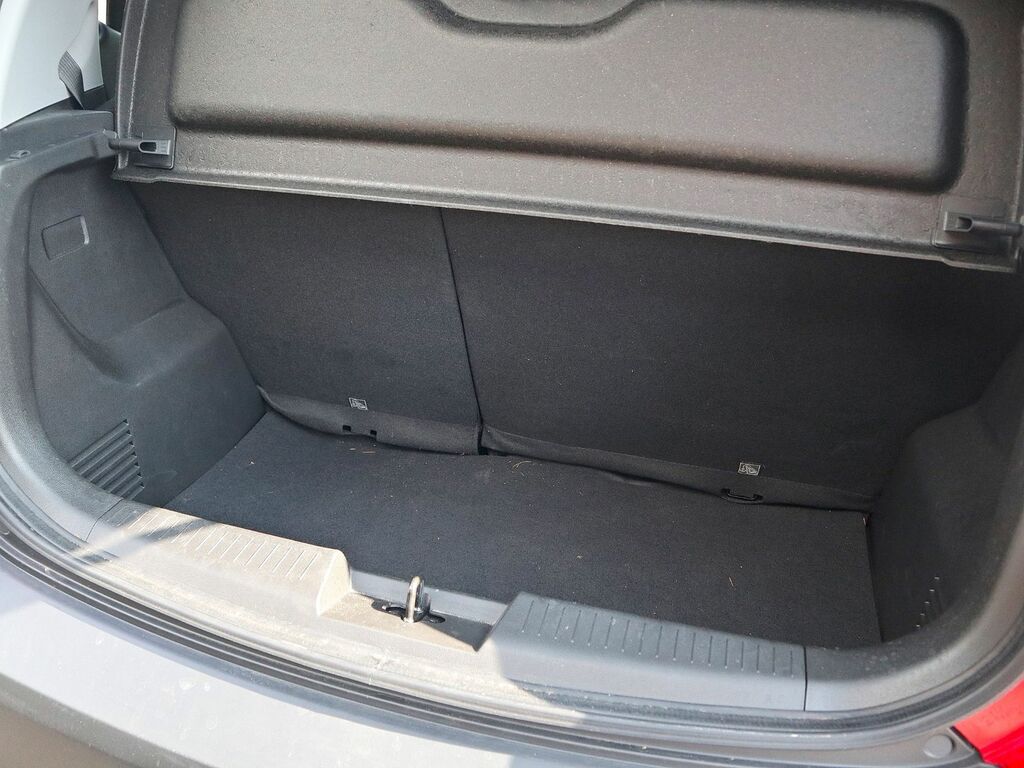 Vauxhall Viva Rocks White #5