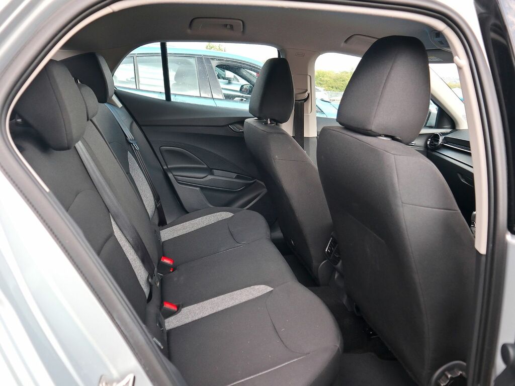 Skoda Fabia 1.0 Se Comfort Tsi Silver #4