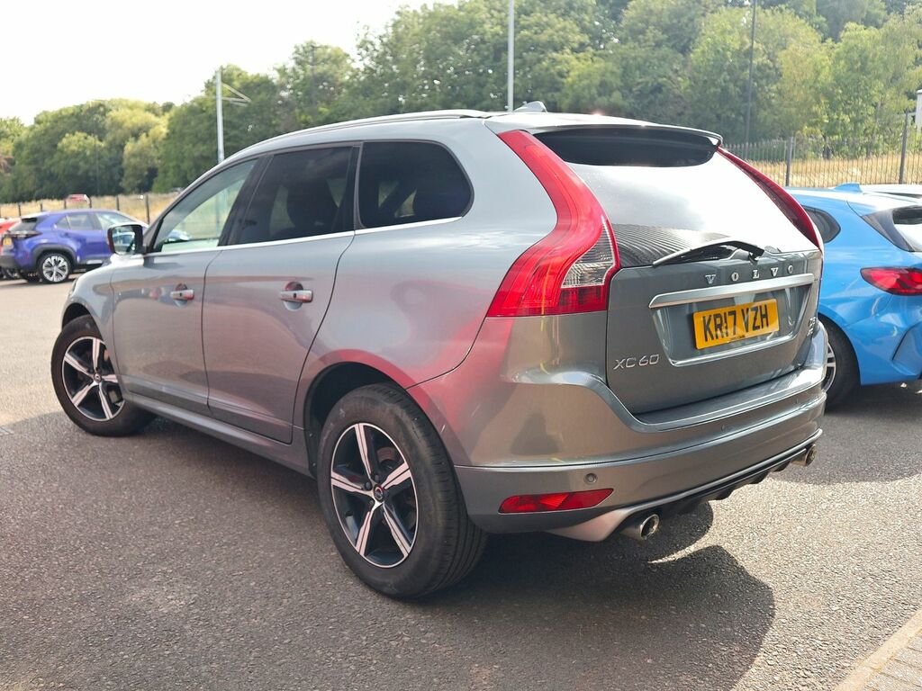 Volvo XC60 2.4 R-design Lux Nav D5 Awd Grey #2