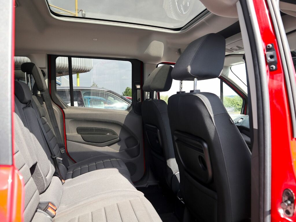 Ford Tourneo Connect 1.5 Titanium Ecoblue Red #4