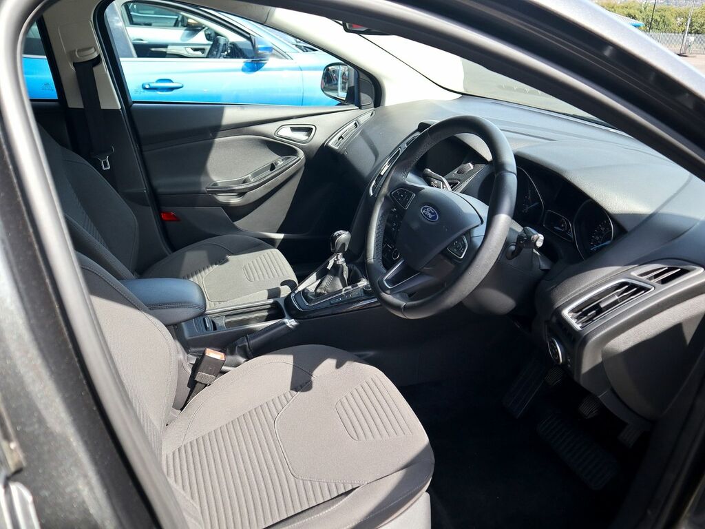Ford Focus 1.5 Tdci Titanium Euro 6 Ss Grey #3