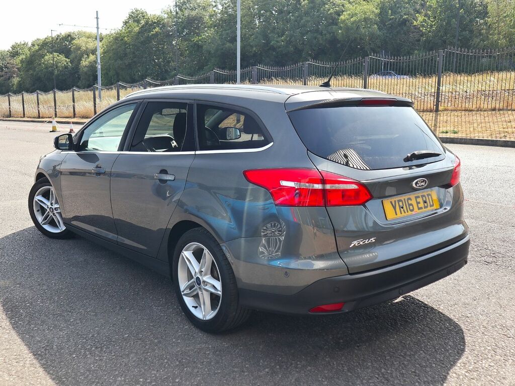 Ford Focus 1.5 Tdci Titanium Euro 6 Ss Grey #2