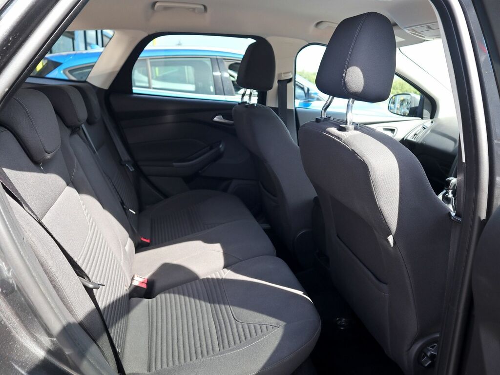 Ford Focus 1.5 Tdci Titanium Euro 6 Ss Grey #4