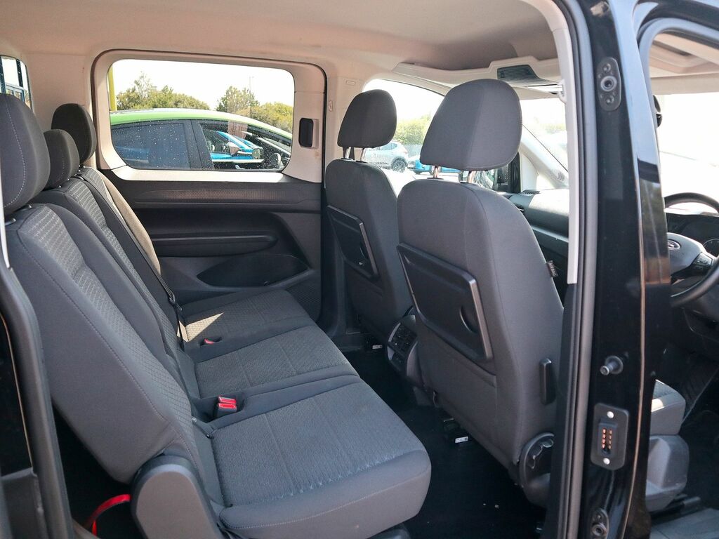 Ford Grand Tourneo Connect 1.5 Titanium Ecoboost Black #4