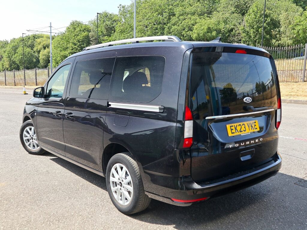 Ford Grand Tourneo Connect 1.5 Titanium Ecoboost Black #2