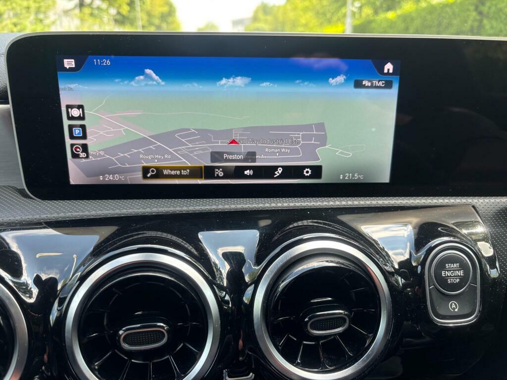 Mercedes-Benz CLA Class 1.3 Cla180 Amg Line Shooting Brake 7G-dct Euro 6 White #3