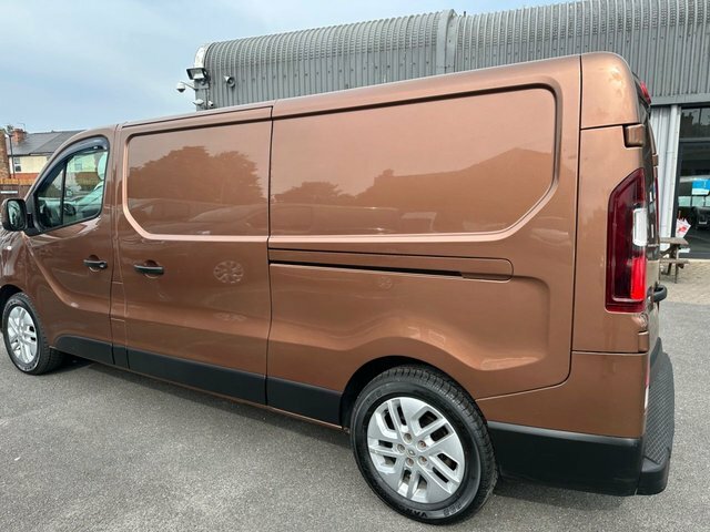 Renault Trafic 1.6 Dci 27 Business Swb Standard Roof Euro 6 White #31
