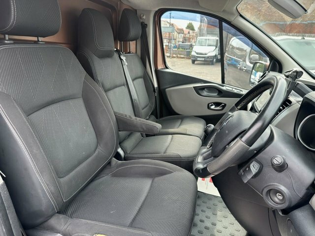 Renault Trafic 1.6 Dci 27 Business Swb Standard Roof Euro 6 White #12