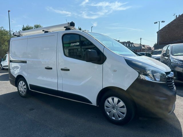Vauxhall Vivaro Combi White #31