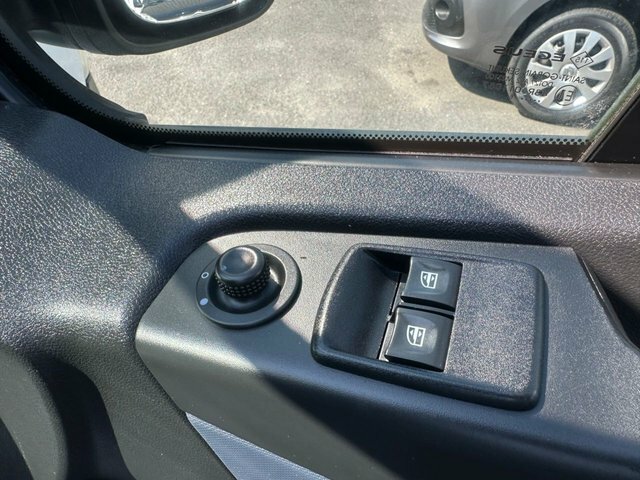 Vauxhall Vivaro Combi White #15