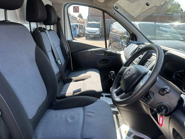 Vauxhall Vivaro Combi White #10