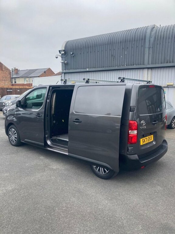 Toyota PROACE 1.5D Active Medium Panel Grey #2