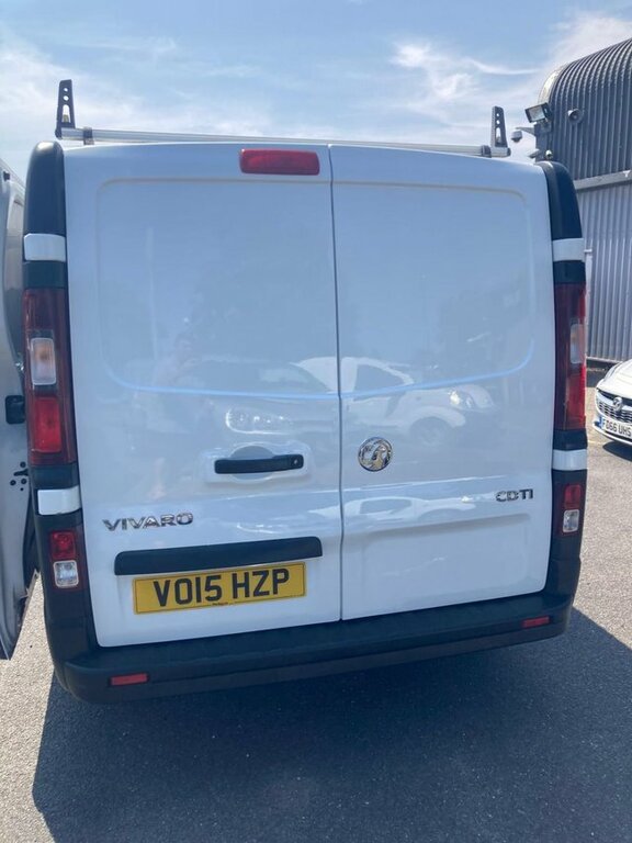 Vauxhall Vivaro Black #12