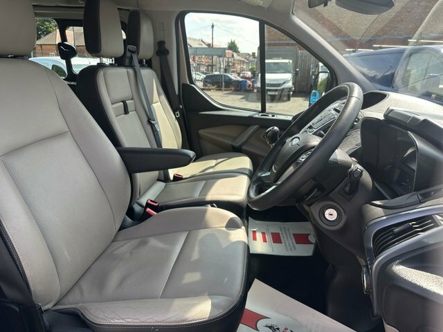 Ford Tourneo Custom  Silver #9