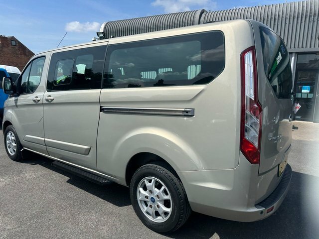 Ford Tourneo Custom  Silver #32