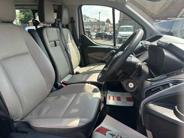Ford Tourneo Custom  Silver #21