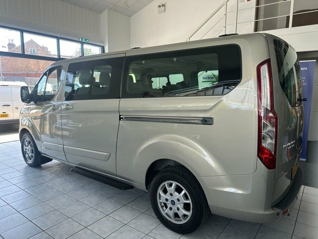 Ford Tourneo Custom  Silver #23
