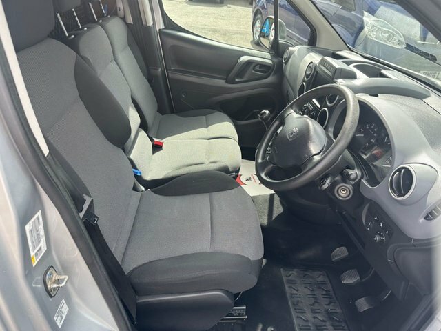 Peugeot Partner Mpv Grey #15