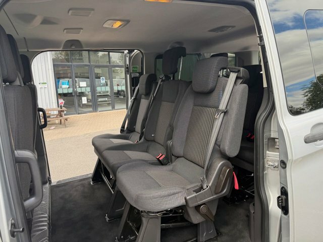 Ford Tourneo Custom 310 Ecoblue Titanium Minibus Silver #13