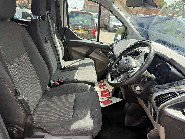 Ford Tourneo Custom 310 Ecoblue Titanium Minibus Silver #17