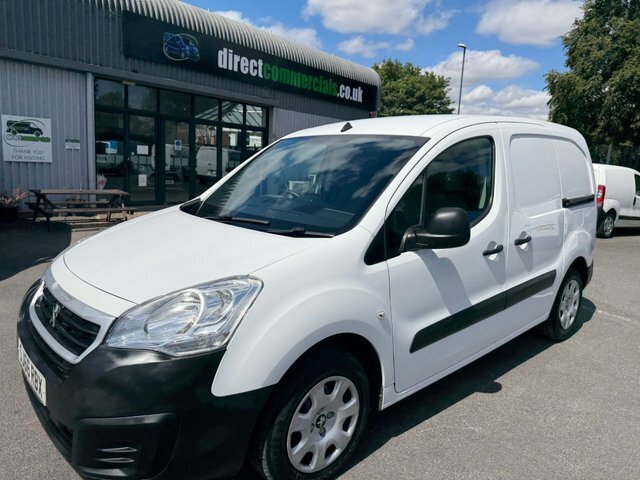 Peugeot Partner Diesel White #28