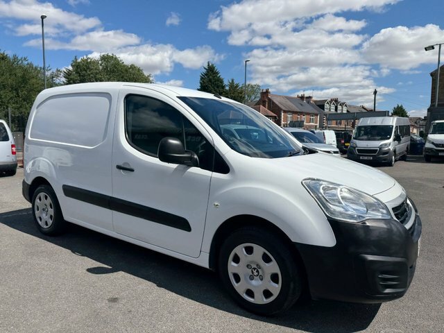 Peugeot Partner Diesel White #23