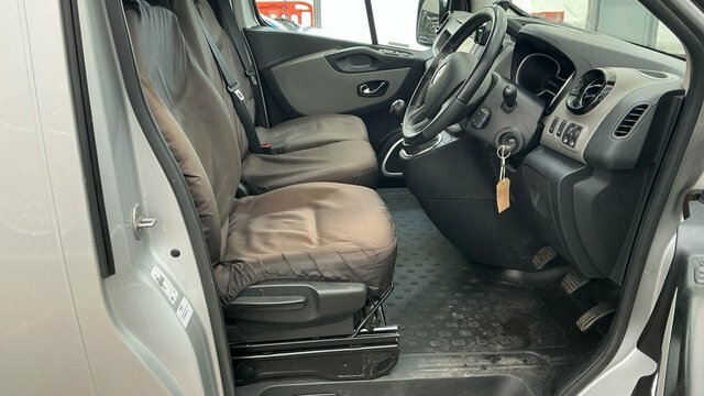 Renault Trafic Sl27 Dci 120 Sport Nav Van Grey #8