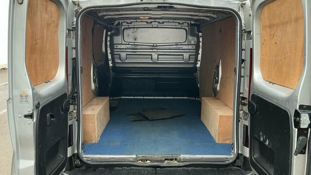 Renault Trafic Sl27 Dci 120 Sport Nav Van Grey #11