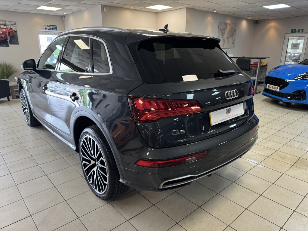 Audi Q5 2.0 Tdi Quattro S Line Grey #3