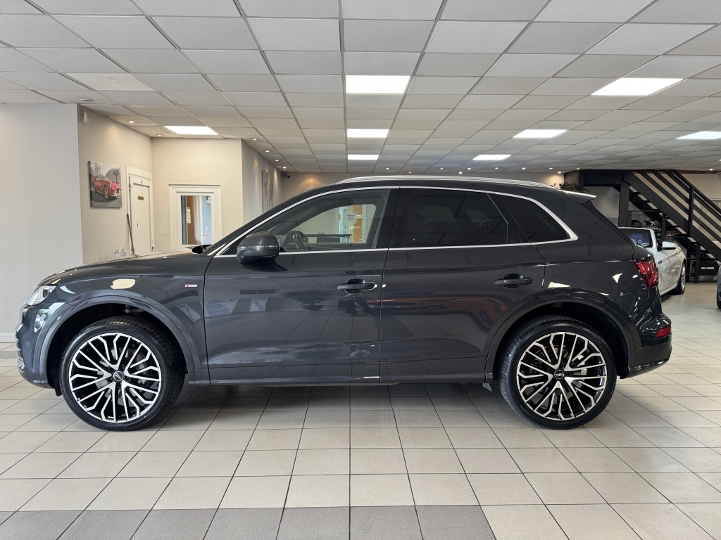 Audi Q5 2.0 Tdi Quattro S Line Grey #2