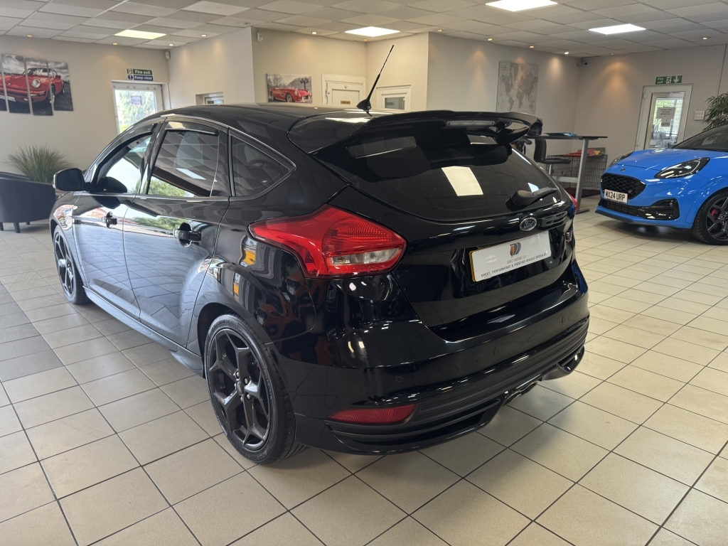 Ford Focus 2.0 St-3 Tdci WU17KYX Black #4