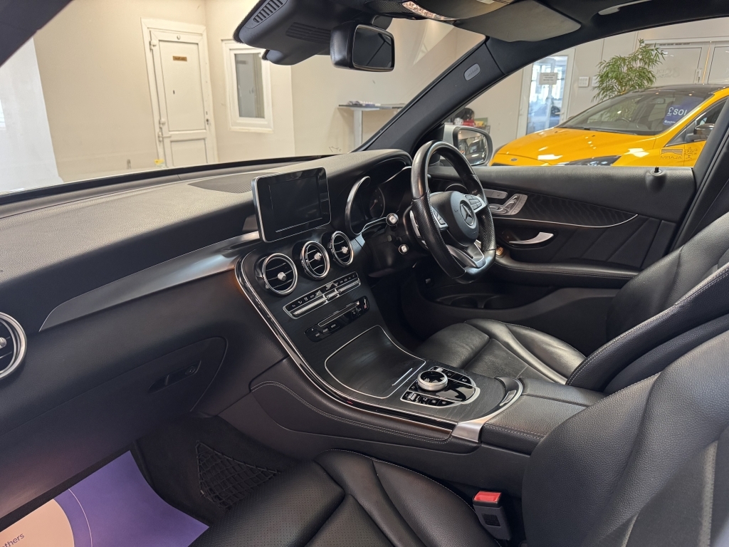 Mercedes-Benz GLC Class Amg Line White #24