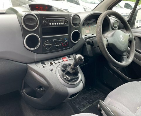 Peugeot Partner Partner 850 Se L1 Atv Hdi White #29