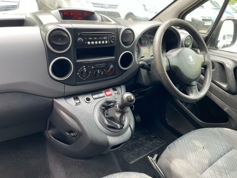 Peugeot Partner 1.6 Hdi Se L1 850 89 Bhp White #29
