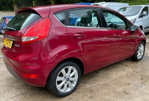 Ford Fiesta 1.4 Zetec Hatchback Red #5