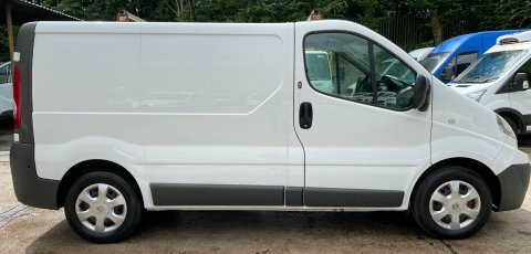 Renault Trafic 2.0 Dci Sl29 White #4