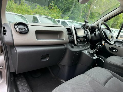 Renault Trafic Dci Energy 29 Businesseuro 6 U5758 Ulez White #43