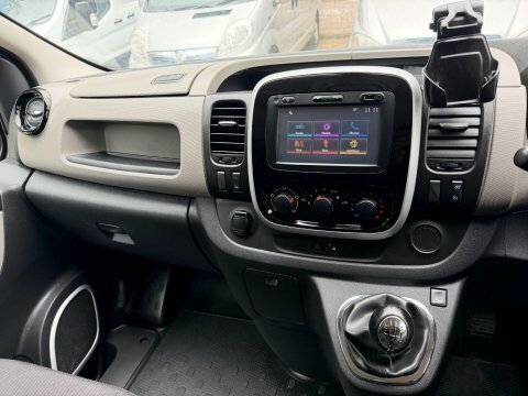 Renault Trafic Dci Energy 29 Businesseuro 6 U5758 Ulez White #35